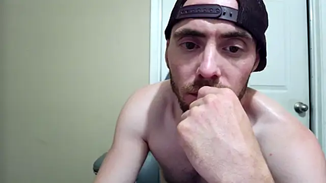Huntzg23 online show from May 2026 08:33:01 AM