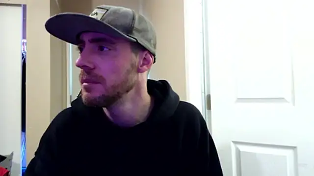 Snapshot of Huntzg23 chatting on March 2026 04:30:02 PM Huntzg23 online show from March 2026 04:30:02 PM