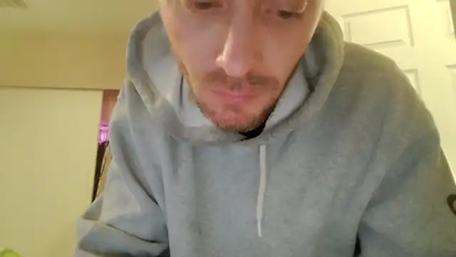 Huntzg23 online show from May 2026 07:24:02 AM