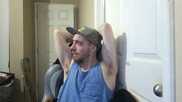 Snapshot of Huntzg23 chatting on March 2026 06:48:02 AM Huntzg23 online show from March 2026 06:48:02 AM