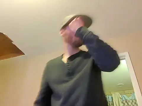 Huntzg23 online show from November 2025 09:19:02 AM