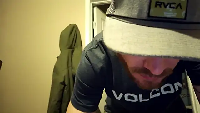 Huntzg23 online show from December 2025 09:52:01 AM