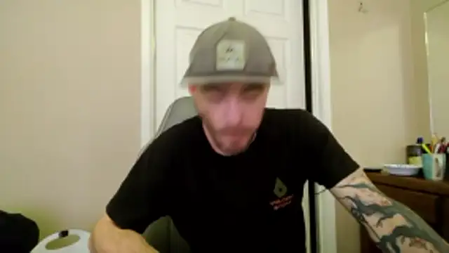 Huntzg23 online show from April 2026 05:47:01 AM