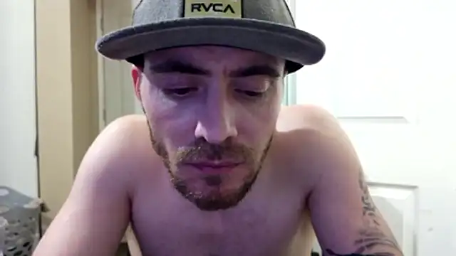 Snapshot of Huntzg23 chatting on March 2026 05:53:02 AM Huntzg23 online show from March 2026 05:53:02 AM