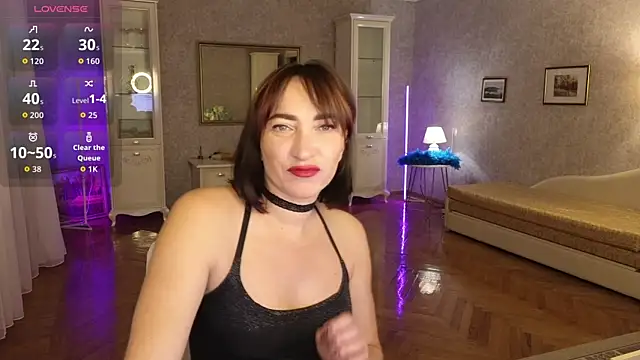 Snapshot of AnneHaddaway chatting on October 2025 07:59:02 PM AnneHaddaway online show from October 2025 07:59:02 PM