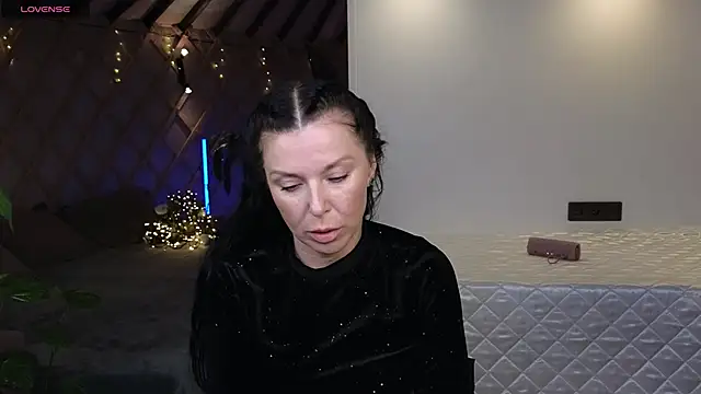 LinaJoy online show from June 2026 08:47:01 PM
