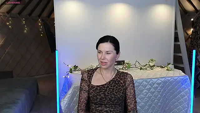LinaJoy online show from May 2026 09:32:02 PM