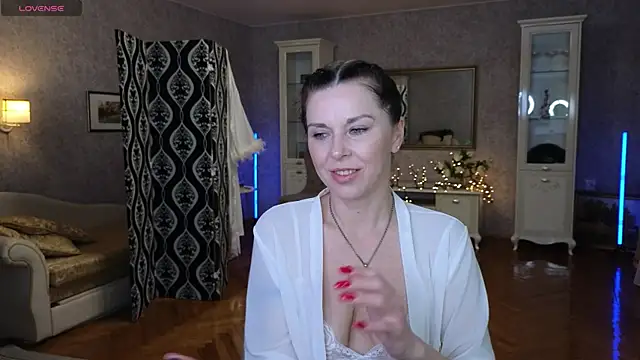 LinaJoy online show from May 2026 08:12:01 PM