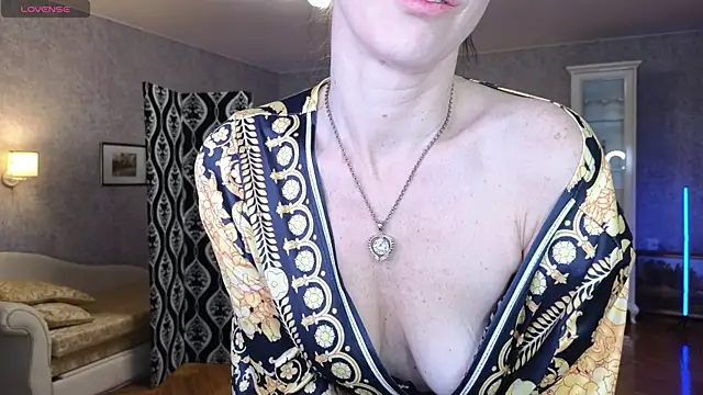 LinaJoy online show from April 2026 09:20:01 PM