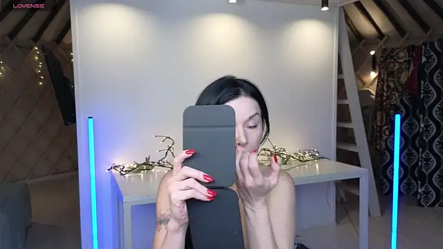 LinaJoy online show from June 2026 09:53:01 PM