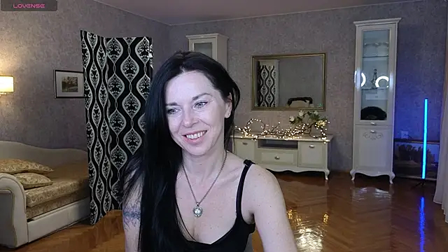 LinaJoy online show from April 2026 08:09:02 PM