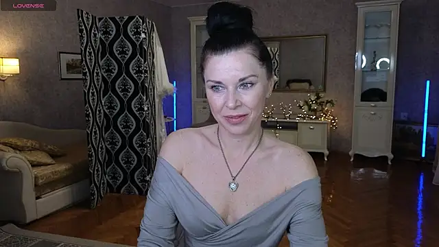LinaJoy online show from May 2026 08:57:01 PM