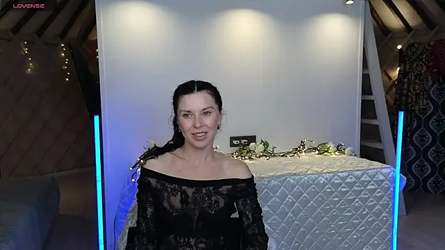 LinaJoy online show from June 2026 09:14:01 PM