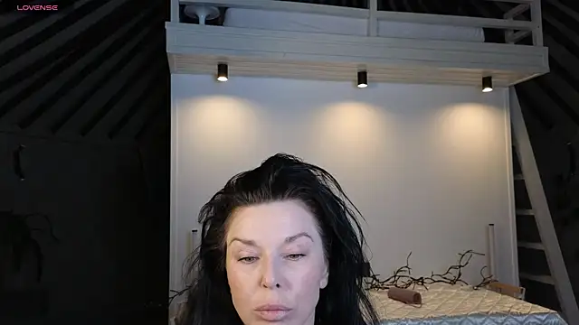 LinaJoy online show from May 2026 06:05:01 PM