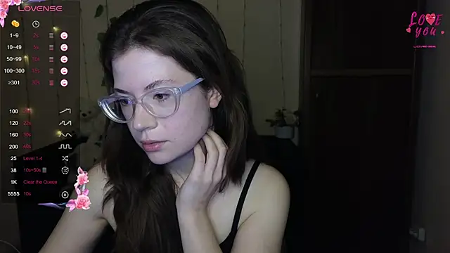 Snapshot of Alicia_redfollow chatting on March 2025 12:17:01 PM Alicia redfollow online show from March 2025 12:17:01 PM