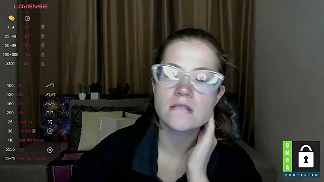Snapshot of Alicia_redfollow chatting on October 2025 11:24:02 AM Alicia redfollow online show from October 2025 11:24:02 AM