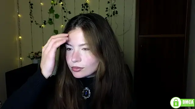 Alicia redfollow online show from November 2025 12:31:02 PM