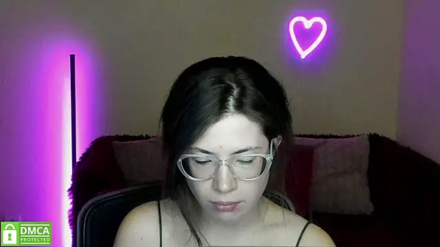 Snapshot of Alicia_redfollow chatting on March 2025 12:34:01 PM Alicia redfollow online show from March 2025 12:34:01 PM