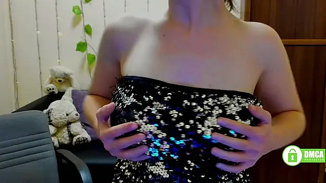 Snapshot of Alicia_redfollow chatting on March 2025 12:44:02 PM Alicia redfollow online show from March 2025 12:44:02 PM