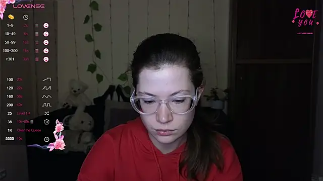 Snapshot of Alicia_redfollow chatting on March 2025 06:22:01 AM Alicia redfollow online show from March 2025 06:22:01 AM