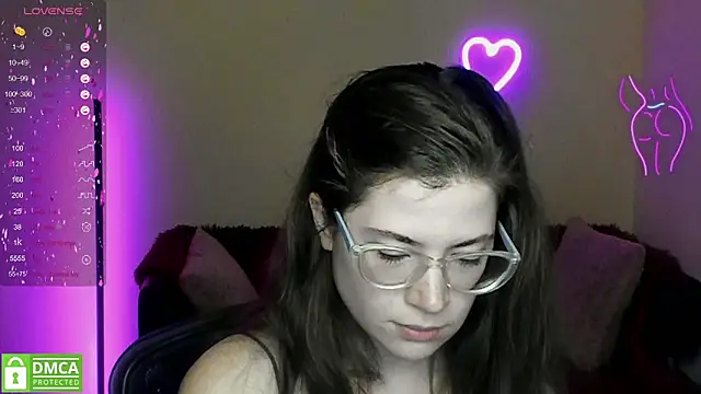 Snapshot of Alicia_redfollow chatting on March 2025 03:34:01 PM Alicia redfollow online show from March 2025 03:34:01 PM