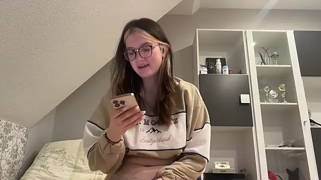 NikaCyberslut online show from December 2024 10:06:02 AM