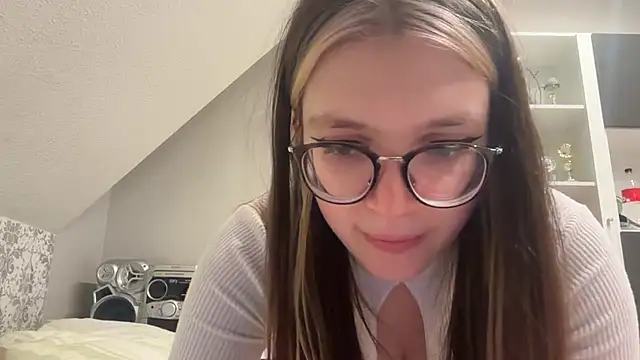 NikaCyberslut online show from December 2024 05:46:01 PM
