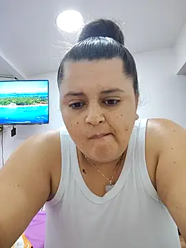 Miss balloonsmila online show from October 2025 05:02:01 PM