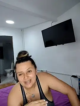 Miss balloonsmila online show from January 2025 01:39:01 AM