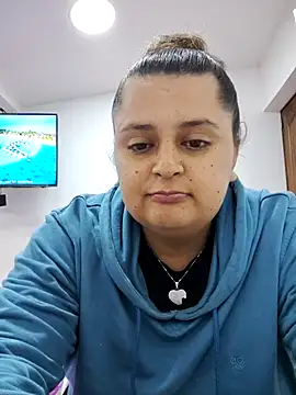 Miss balloonsmila online show from November 2025 01:42:01 AM