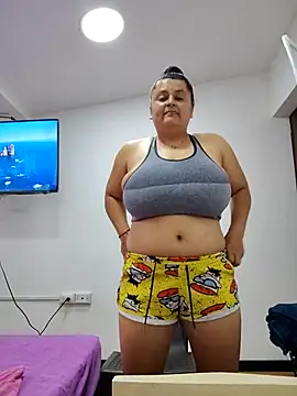 Miss balloonsmila online show from October 2025 05:14:02 PM