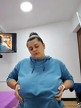 Miss balloonsmila online show from November 2025 02:54:02 AM