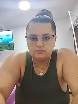 Miss balloonsmila online show from September 2025 03:17:01 AM