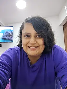 Miss balloonsmila online show from October 2025 01:27:01 AM