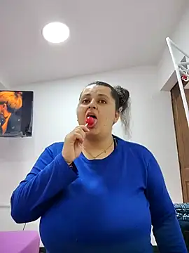 Miss balloonsmila online show from December 2025 07:02:02 PM