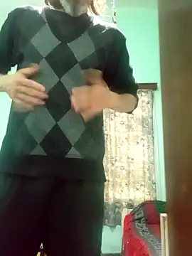 Snapshot of TOMYCOCKMILK chatting on December 2024 07:02:02 PM TOMYCOCKMILK online show from December 2024 07:02:02 PM