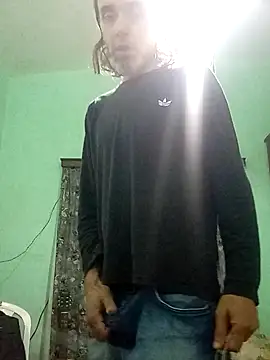 Snapshot of TOMYCOCKMILK chatting on December 2024 03:07:02 AM TOMYCOCKMILK online show from December 2024 03:07:02 AM