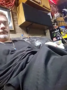 tileguyyy online show from September 2025 04:08:02 AM