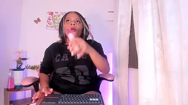 sexy queenx online show from December 2024 12:50:02 AM