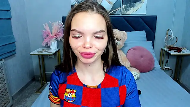 Curvy Dynamite  online show from December 2025 01:16:02 AM