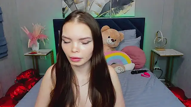 Curvy Dynamite  online show from March 2026 01:06:01 AM