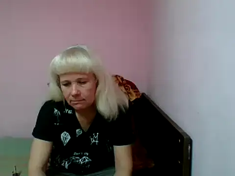Snapshot of sakura_blonde chatting on February 2025 08:04:02 PM sakura blonde online show from February 2025 08:04:02 PM