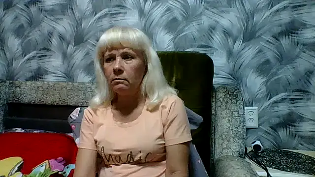 sakura blonde online show from October 2025 05:02:01 PM