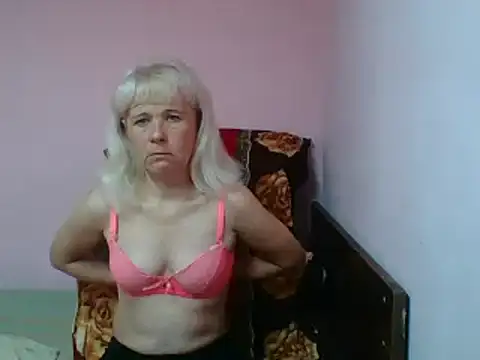 Snapshot of sakura_blonde chatting on March 2025 07:37:02 AM sakura blonde online show from March 2025 07:37:02 AM