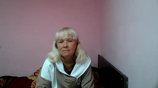 Snapshot of sakura_blonde chatting on September 2025 06:41:02 AM sakura blonde online show from September 2025 06:41:02 AM