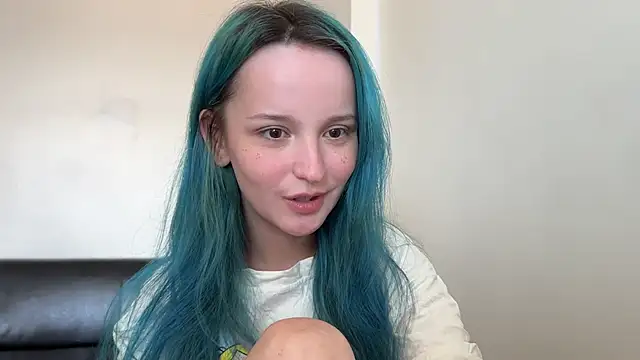 bumble bee online show from January 2025 06:58:02 AM