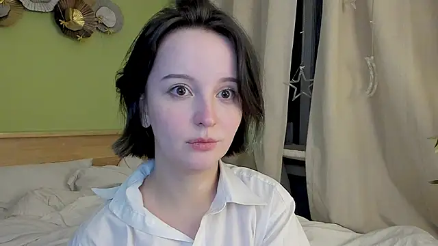 bumble bee online show from February 2026 05:59:02 PM