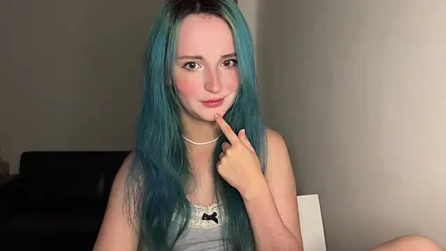 bumble bee online show from February 2025 12:04:01 PM