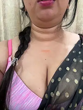 Snapshot of Akhi_Akshaya chatting on January 2025 10:28:02 PM Akhi Akshaya online show from January 2025 10:28:02 PM