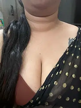 Snapshot of Akhi_Akshaya chatting on January 2025 10:08:02 PM Akhi Akshaya online show from January 2025 10:08:02 PM